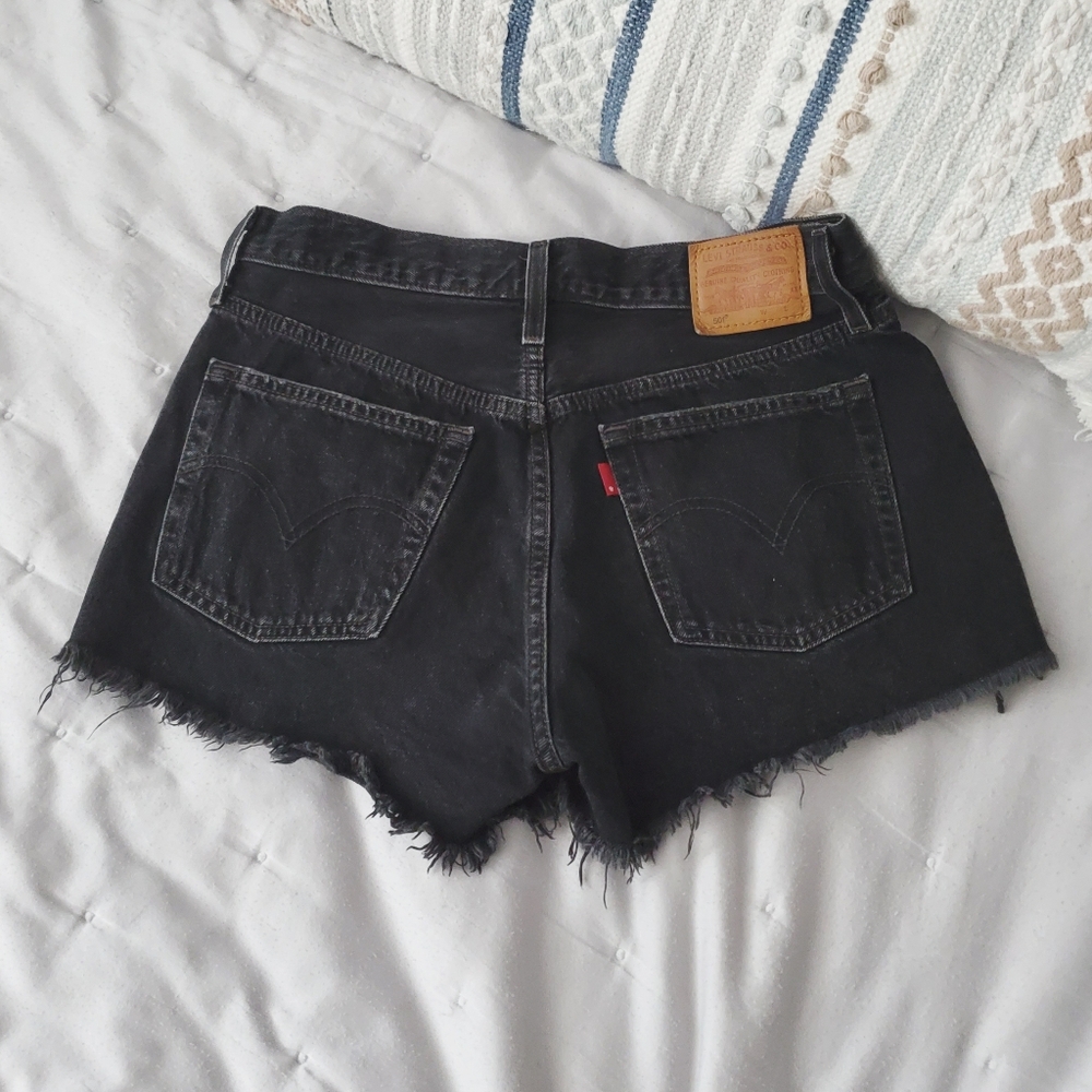 LEVIS 501® Original High Rise Distressed Fringe Charcoal Black Wash  Shorts